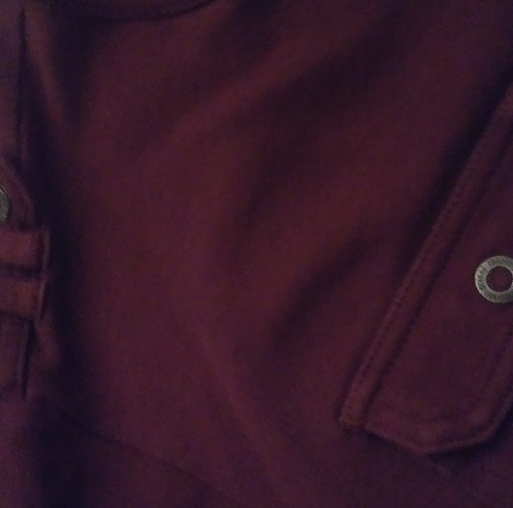 Guess long sleeve - Picture 2 of 3